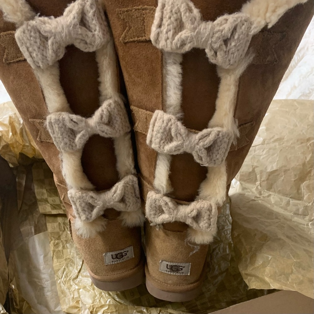 Ugg Tall Bailey knit bow size 11